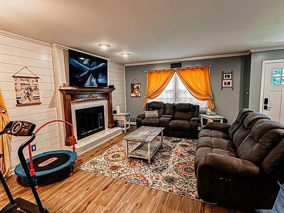 5th image of 1610 Mohawk Dr