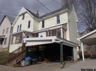 32 Porteus St, Little Falls, NY 13365