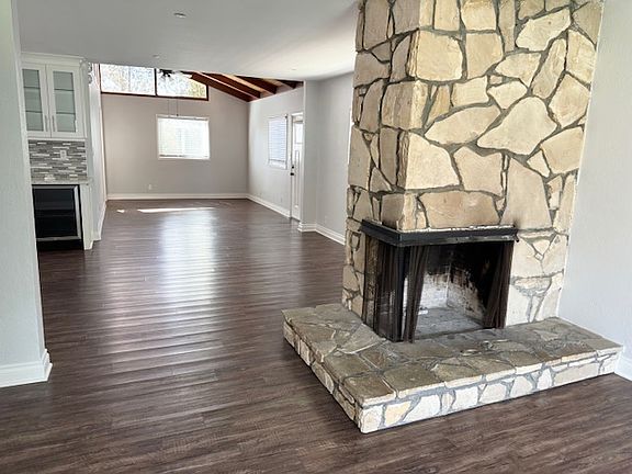4th image of 357 Bucknell Ave