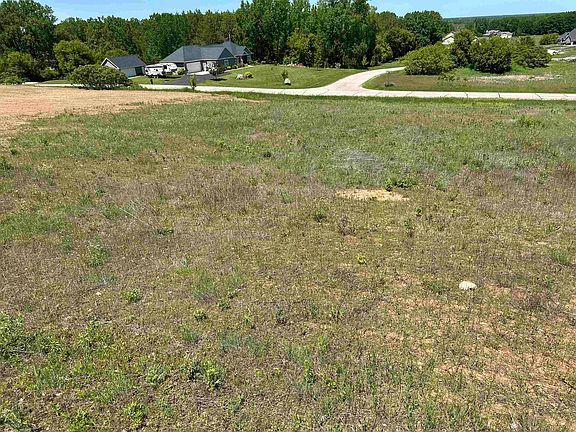 3rd image of Wild Turkey Ln #11-12