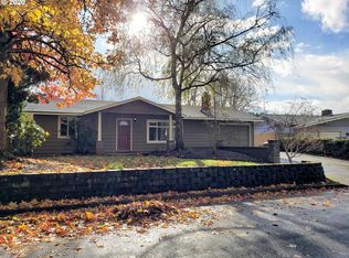 1561 Sequoia Ave, Springfield, OR 97477