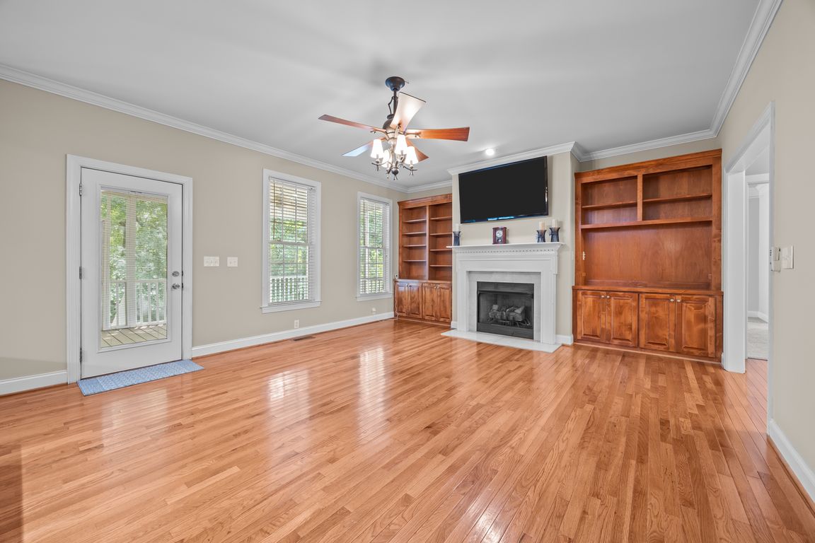 next background image