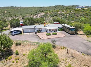 10801 S Saguaro Dr, Mayer, AZ 86333
