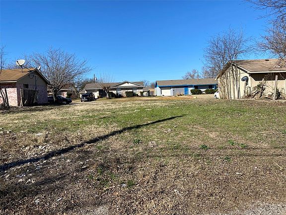 3rd image of 3430 Silverhill Dr Lot 17