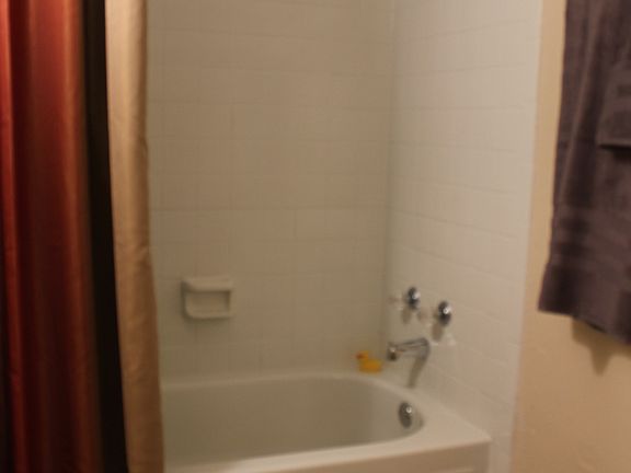 2nd image of 2115 E 9th St #2