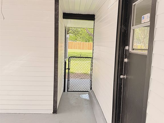 3rd image of 5713 Highland Ave