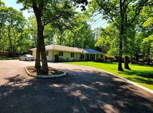 348 Herbertsville Rd, Howell, NJ 07731