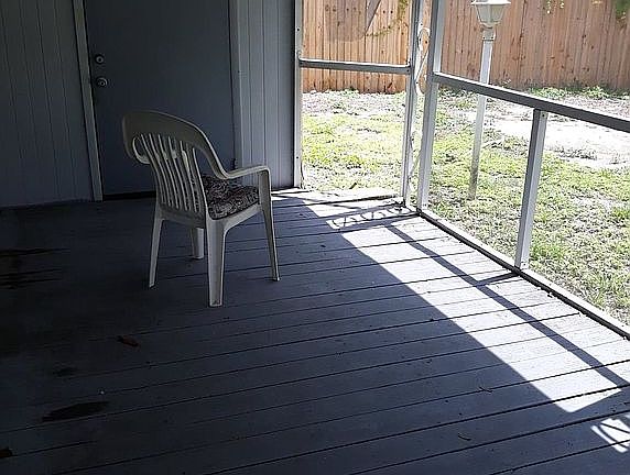 4th image of 10806 N Leo St
