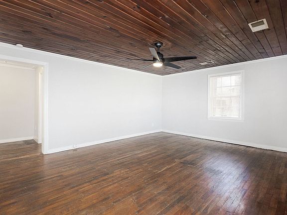 5th image of 513 Wildwood Dr