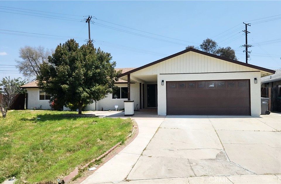 1st image of 14960 Cliffrose Ct