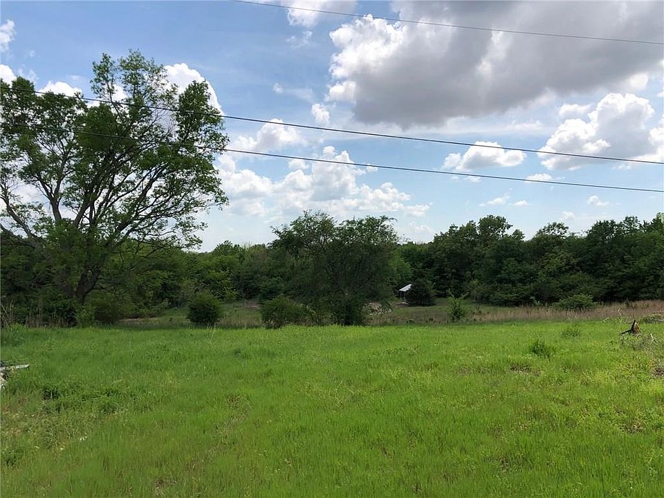 1st image of 6 Riverridge Est