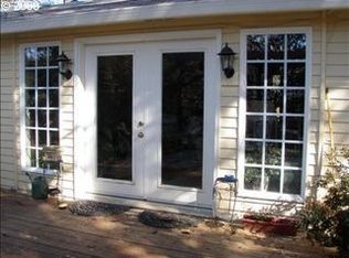 12735 Alto Park Rd, Lake Oswego, OR 97034