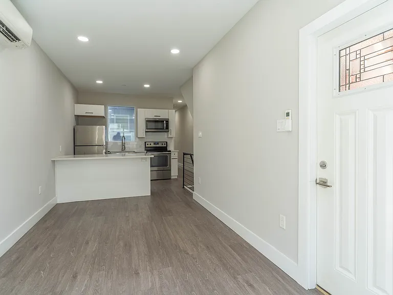 1733 Ingersoll St #A — Photo 25