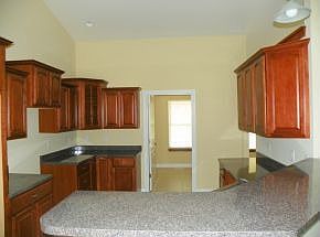 3rd image of 323 Charles Pl