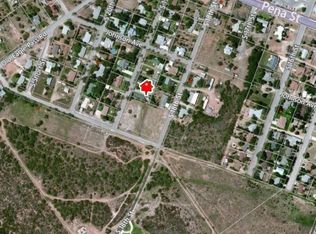 205 S 19th St, Carrizo Springs, TX 78834