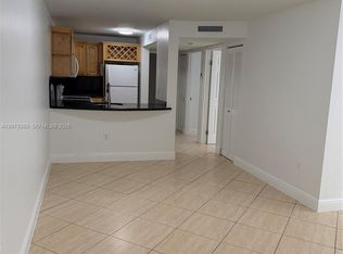 210 SW 11th St APT 204, Miami, FL 33130