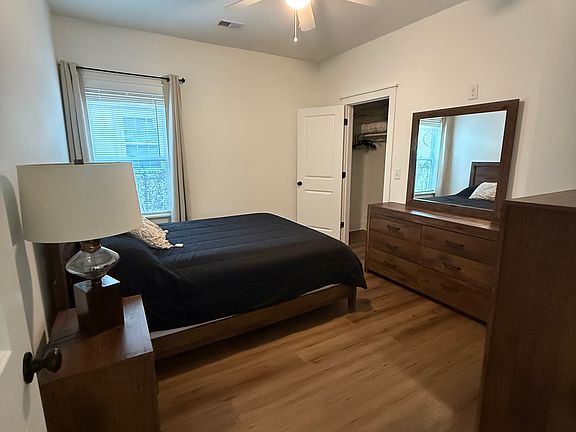 Second bedroom w/ large closet