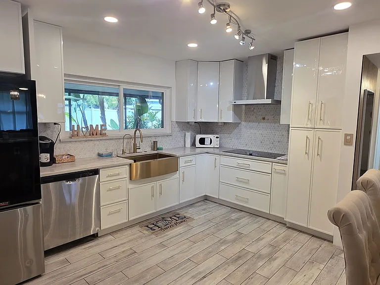 901 Briarwood Ave — Photo 9
