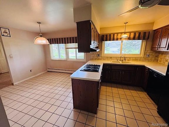 5th image of 2712 Rambling Way