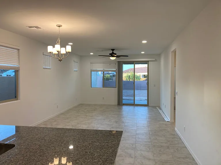 5628 W Roundhouse Rd — Photo 12