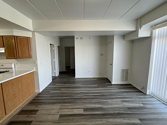 5th image of 2734 S Wentworth Ave APT 417