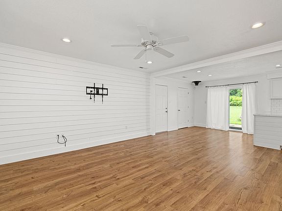 2nd image of 609 County Road 59
