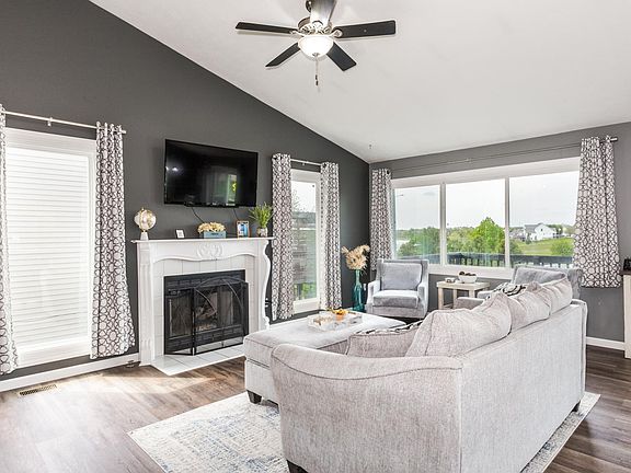 5th image of 52 Parkshores Dr