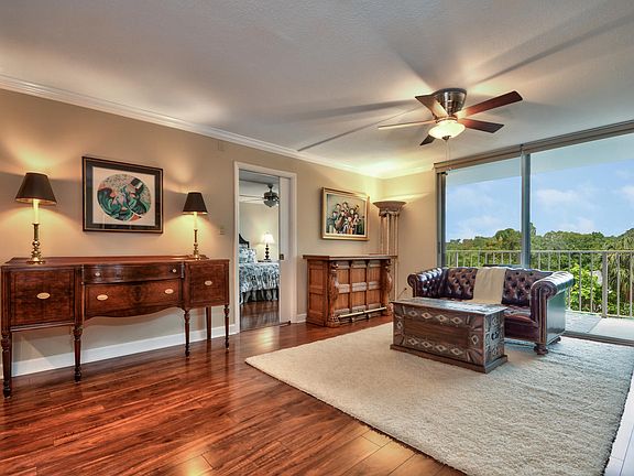 3rd image of 2611 Bayshore Blvd APT 404