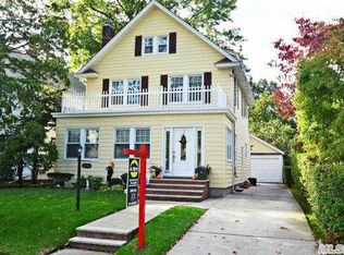 4116 Westmoreland St, Little Neck, NY 11363