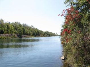 110 Wildflower Rd, Pittsburg, KS 66762