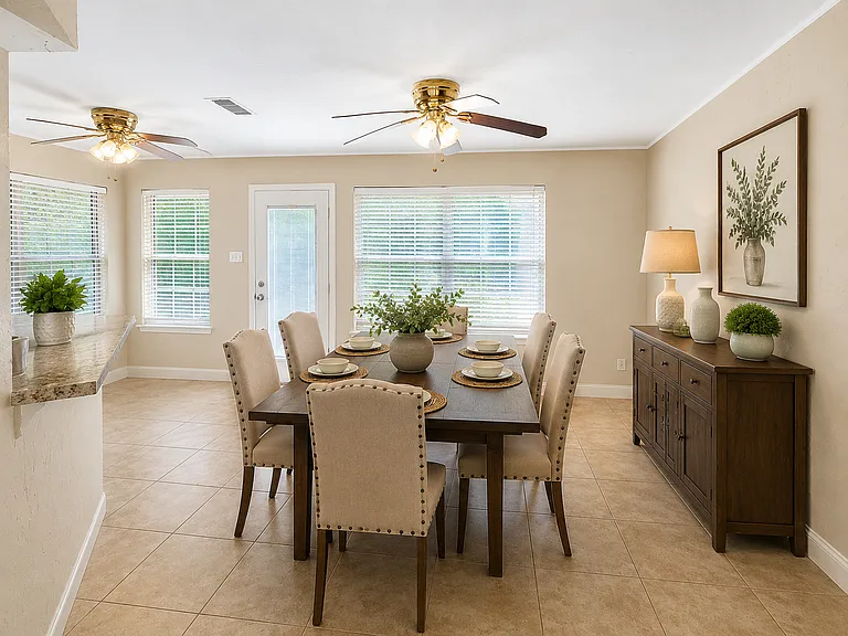 791 Chateau Ln — Photo 9