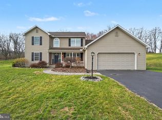 18 Kengrey Dr, Carlisle, PA 17015
