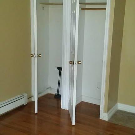 5th image of 391 Parkside Ave
