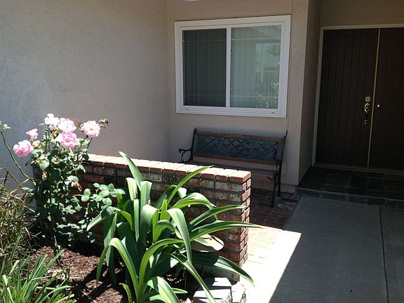 Porch/entry