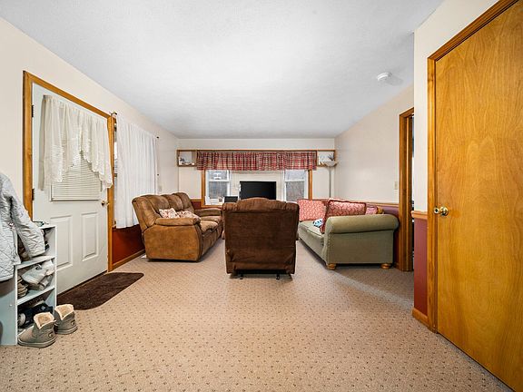 5th image of 10765 Northland Dr