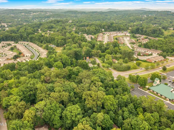 8012 Middlebrook Pike, Knoxville, TN 37909