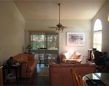 3rd image of 4109 Crossroads Pl