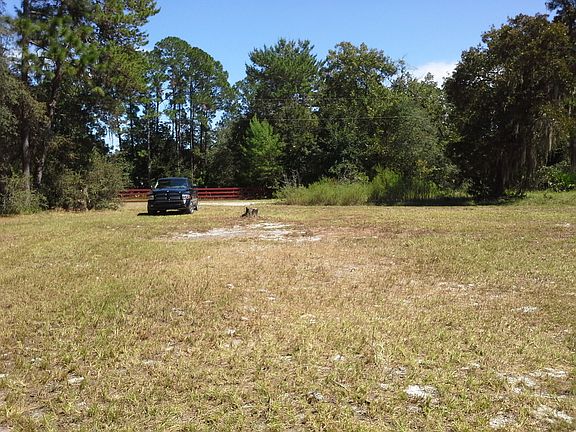 3rd image of 42201 Pine Valley Dr