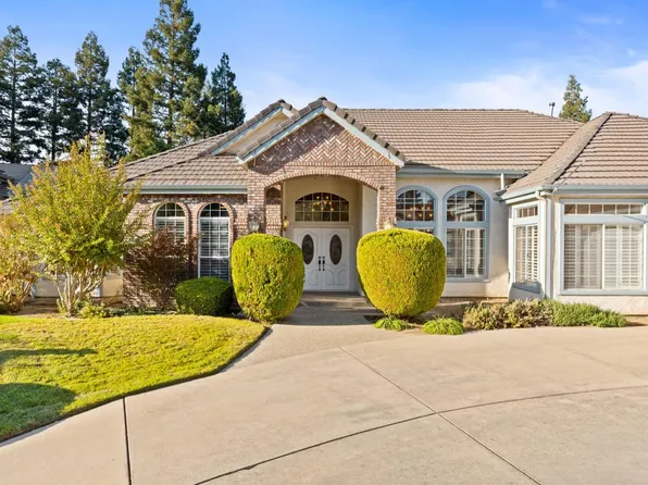 882 E Ridgecrest Dr, Fresno, CA 93730