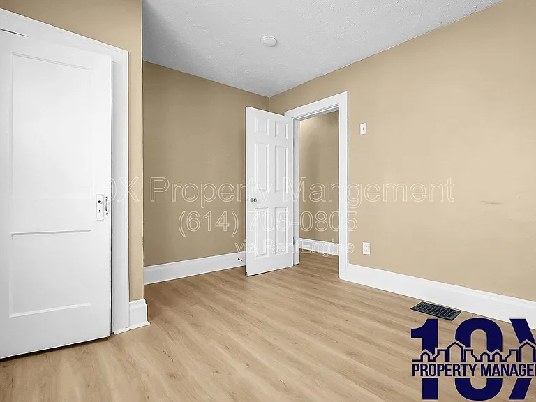 2545 Sullivant Ave — Photo 19