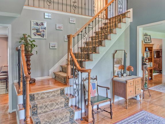 2nd image of 2818 King Elm Ct