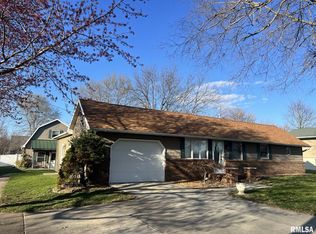 117 Chestnut Dr, East Peoria, IL