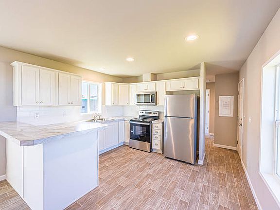 5th image of 621 Calawah Way #61