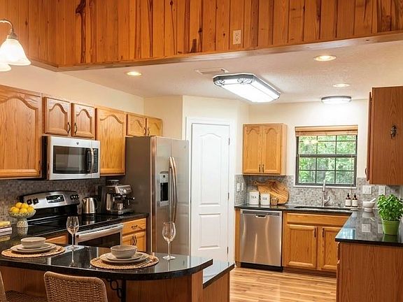 2nd image of 6611 SW 80TH AVENUE