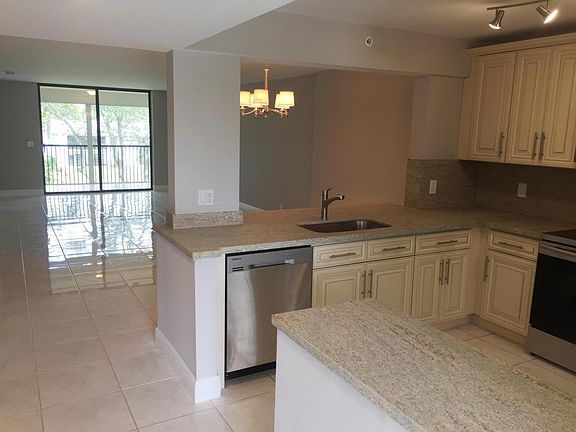 3rd image of 15365 Lakes Of Delray Blvd APT 306