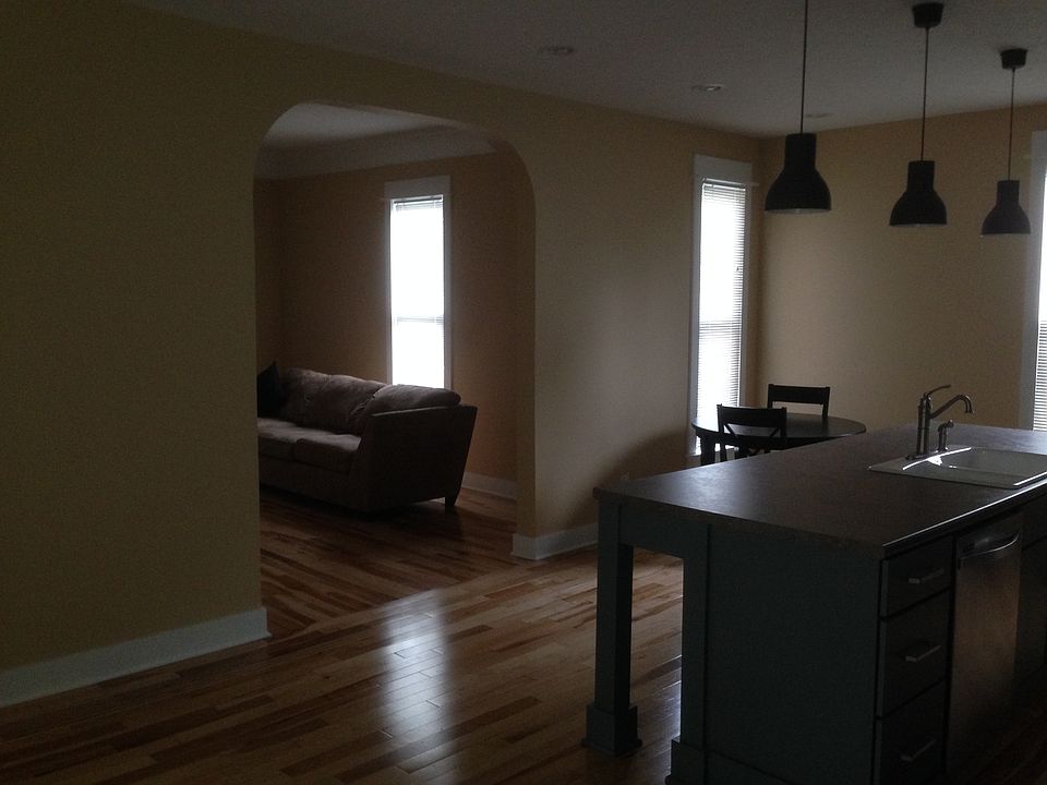 2nd image of 101 W Ohio St