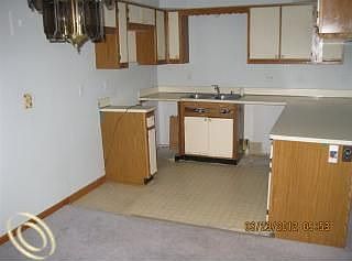 3rd image of 30604 Oakridge Manor Dr