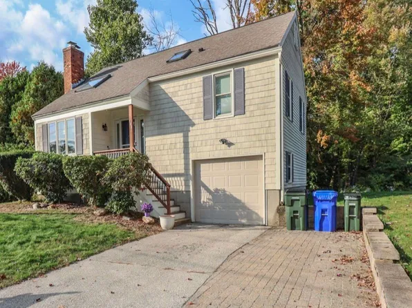 143 Renard St, Manchester, NH 03109