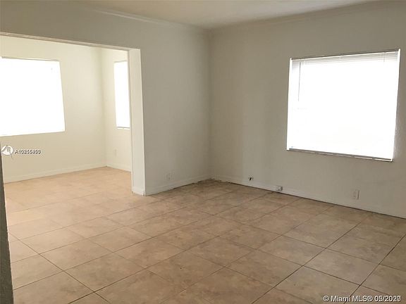 2nd image of 2633 Johnson St #2633