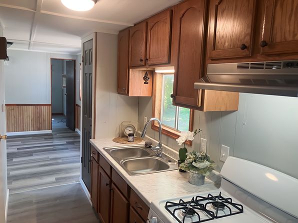 40 Village Ct